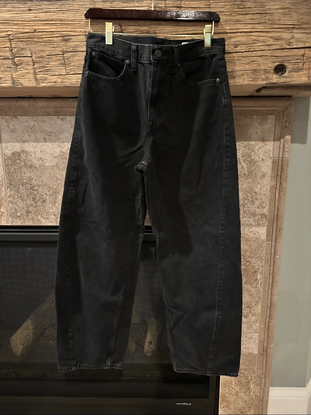 GAP Women’s Black Barrel High Rise Jean